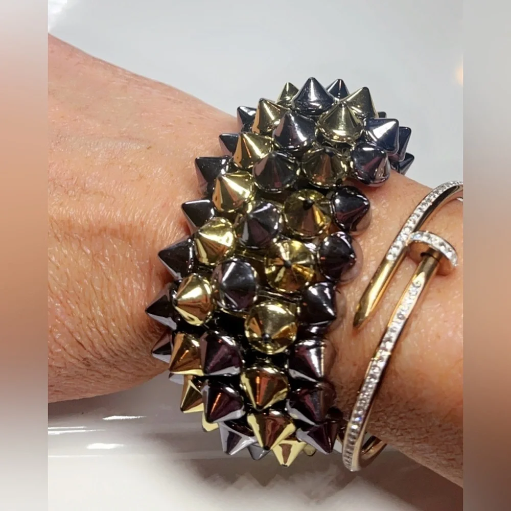 GOLD & DARK GRAY SILVER SPIKY COSTUME STRETCHY BRACELET